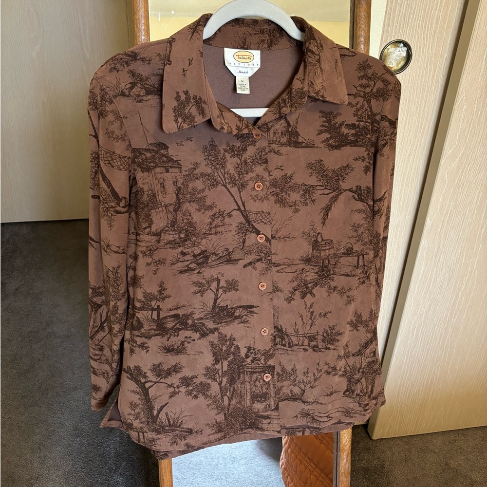 Talbot’s Women’s button up printed brown shirt, size M